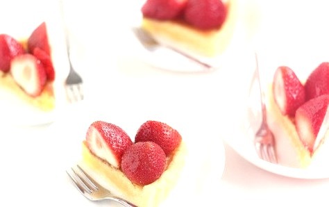 Fresh Strawberry Frangipane Tart