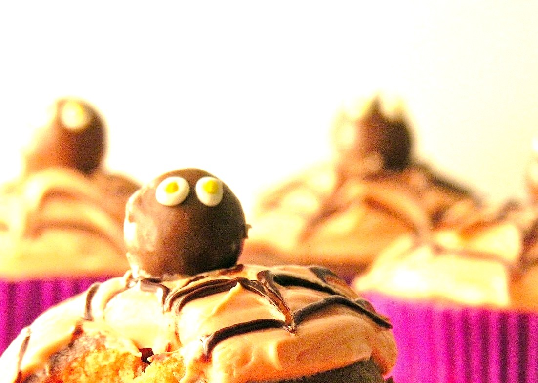 Recipe: Creepy Spider Cupcakes