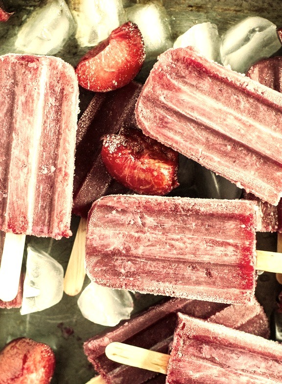 PLUM AND WINE POPSICLES